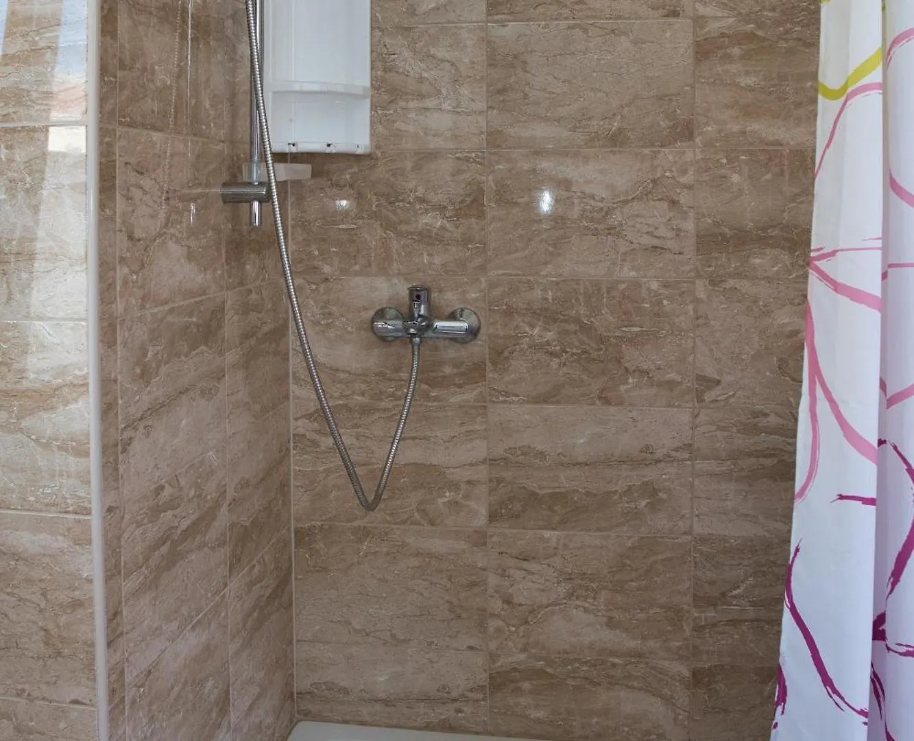 Apartment Ella تروغير